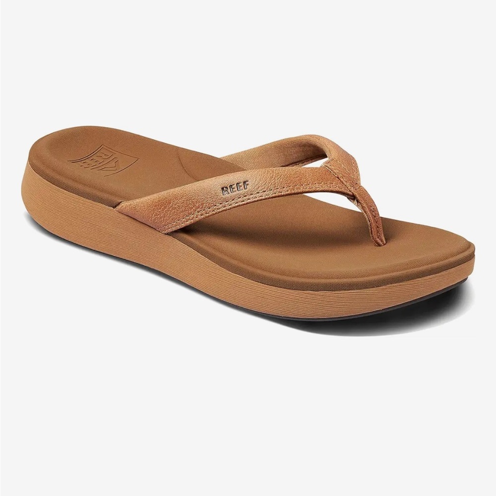 Reef women’s Cushion Cloud Tan and Brown Sandals, size 9